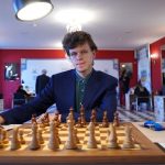 Российские шахматисты: лидеры мировых рейтингов и турниров